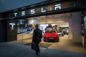 Tesla helt självkörande bil